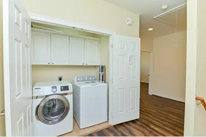 802 Garden Trace Lane, Houston, TX 77018 - Photo 9
