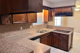 639 N Starboard St, Crosby, TX 77532 - Photo 7