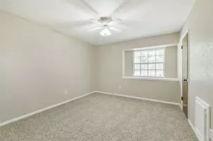 639 N Starboard St, Crosby, TX 77532 - Photo 15