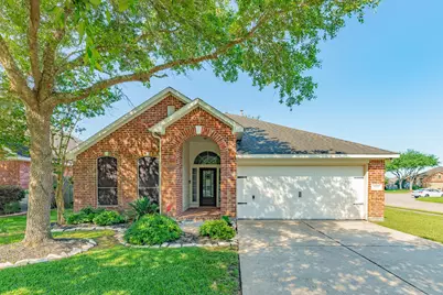 2912 Standing Springs Lane, Dickinson, TX 77539 - Photo 1