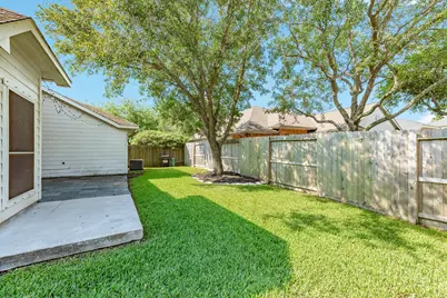 2912 Standing Springs Lane, Dickinson, TX 77539 - Photo 7