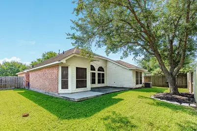 2912 Standing Springs Lane, Dickinson, TX 77539 - Photo 5