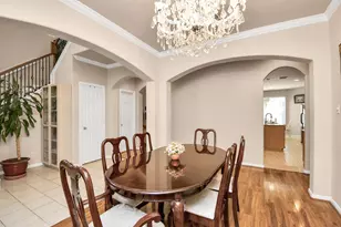 14022 Abbey Ln, Sugar Land, TX 77498 - Photo 11