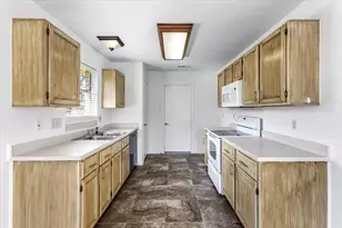 2803 Overland Trail, Dickinson, TX 77539 - Photo 11