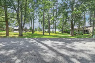 15696 Lakeway Dr, Willis, TX 77318 - Photo 39