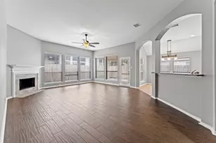 9422 Mustang Park Ct, Humble, TX 77396 - Photo 5