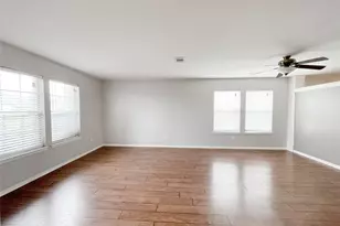 3220 Maryfield Ln, Pearland, TX 77581 - Photo 3