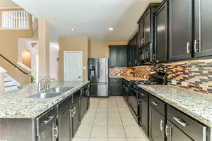 2889 Flower Creek Ln, Dickinson, TX 77539 - Photo 9