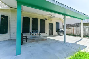 2889 Flower Creek Ln, Dickinson, TX 77539 - Photo 19