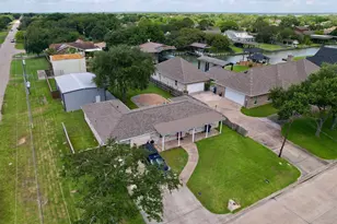 3601 17th St N, Texas City, TX 77590 - Photo 3