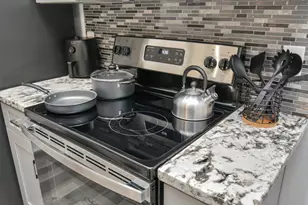 7823 Gladstone St, Houston, TX 77051 - Photo 9