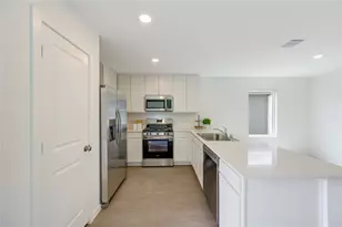 10824 Red Orchid Dr, Houston, TX 77016 - Photo 11