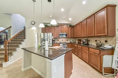 7410 Lynnbrook Falls Lane, Humble, TX 77396 - Photo 9