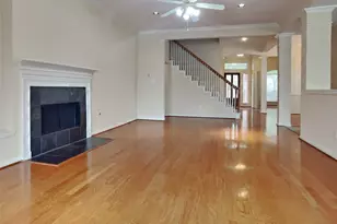 3009 Fallbrook Ct, Pearland, TX 77584 - Photo 5