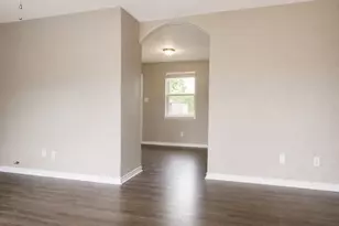 1230 1st St, Hempstead, TX 77445 - Photo 5