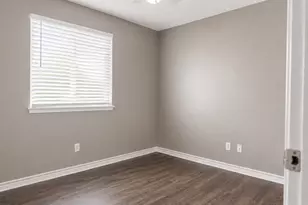 1230 1st St, Hempstead, TX 77445 - Photo 15