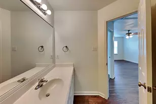 3915 Ridge Canyon Rd, Baytown, TX 77521 - Photo 17