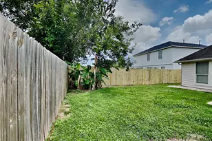 3915 Ridge Canyon Rd, Baytown, TX 77521 - Photo 19