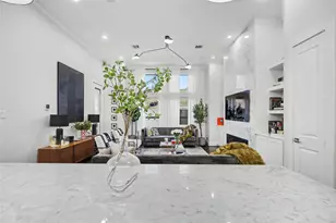 932 W 22nd St, Houston, TX 77008 - Photo 21