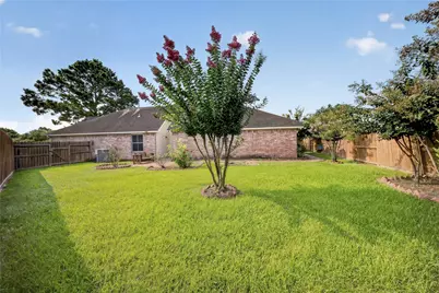 19407 Solon Springs Court, Tomball, TX 77375 - Photo 33