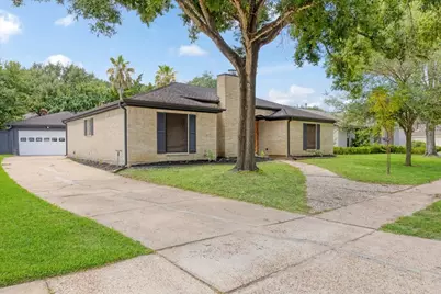 3815 Plum Hollow Drive, Houston, TX 77059 - Photo 25