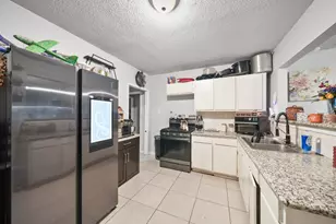 2018 Rosalee St, La Marque, TX 77568 - Photo 7