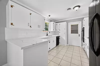 10318 Belfast Road, La Porte, TX 77571 - Photo 11