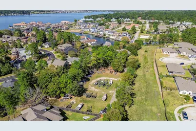 12461 Pebble View Drive, Conroe, TX 77304 - Photo 21