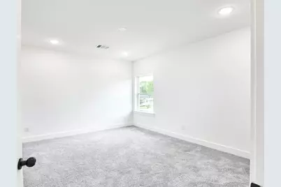 5123 Larkspur Street #C, Houston, TX 77033 - Photo 15