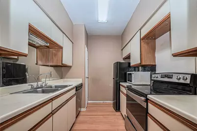 9850 Pagewood Lane #1207, Houston, TX 77042 - Photo 7