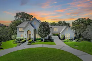 110 Century Dr, Friendswood, TX 77546 - Photo 1