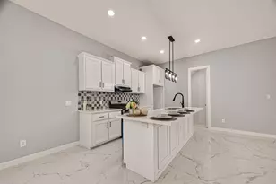 90 Burress St, Houston, TX 77022 - Photo 23