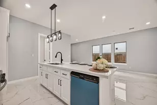 90 Burress St, Houston, TX 77022 - Photo 21