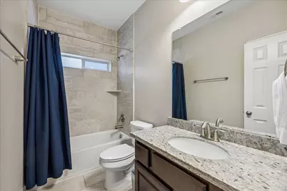 2809 Shadow Woods Court, Houston, TX 77043 - Photo 23