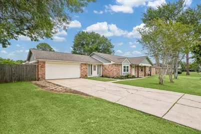 12206 Young Circle, Santa Fe, TX 77510 - Photo 3