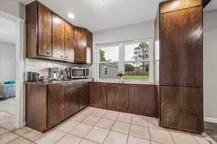 12206 Young Cir, Santa Fe, TX 77510 - Photo 7