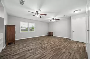 12206 Young Cir, Santa Fe, TX 77510 - Photo 9