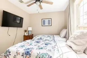 883 Indigo Springs Ln, La Marque, TX 77568 - Photo 9