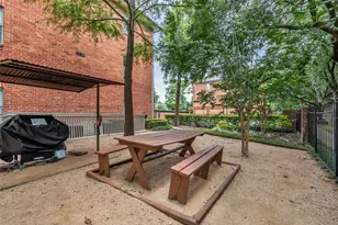4041 Drake St, Houston, TX 77005 - Photo 17