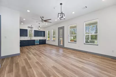 200 Canary Street, Point Blank, TX 77364 - Photo 9