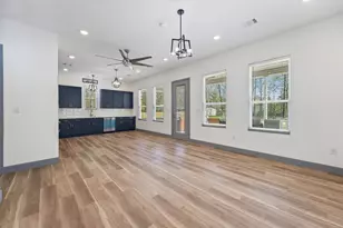 200 Canary St, Point Blank, TX 77364 - Photo 9