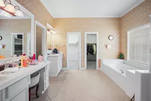 2227 Greenhaven Dr, Sugar Land, TX 77479 - Photo 15