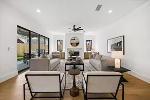 1710 Gardenia Dr, Houston, TX 77018 - Photo 9