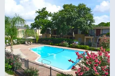 10110 Westview Drive #3215, Houston, TX 77043 - Photo 3