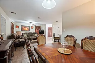 9283 Kingsflower Cir, Houston, TX 77075 - Photo 7