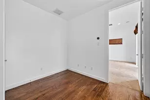1409 Laird St, Houston, TX 77008 - Photo 17
