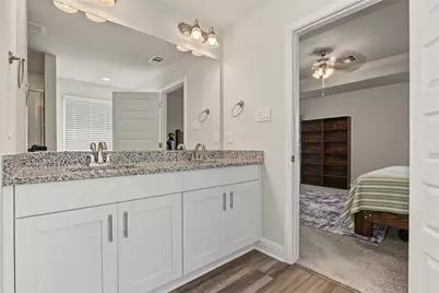10 Gemstone Court, Angleton, TX 77515 - Photo 23