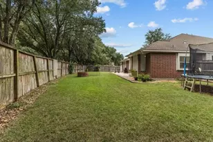 2015 E Trail Water Ct, Houston, TX 77339 - Photo 19