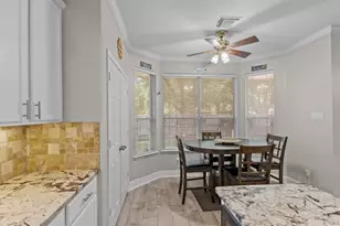 2015 E Trail Water Ct, Houston, TX 77339 - Photo 5