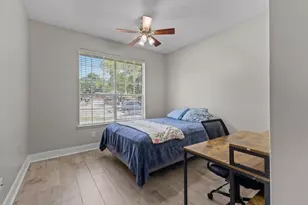 2015 E Trail Water Ct, Houston, TX 77339 - Photo 15